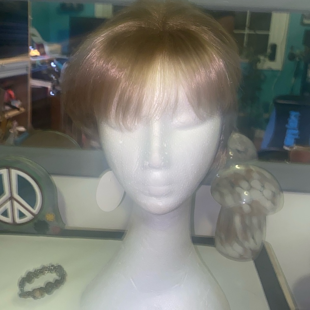Brand new blonde wig.